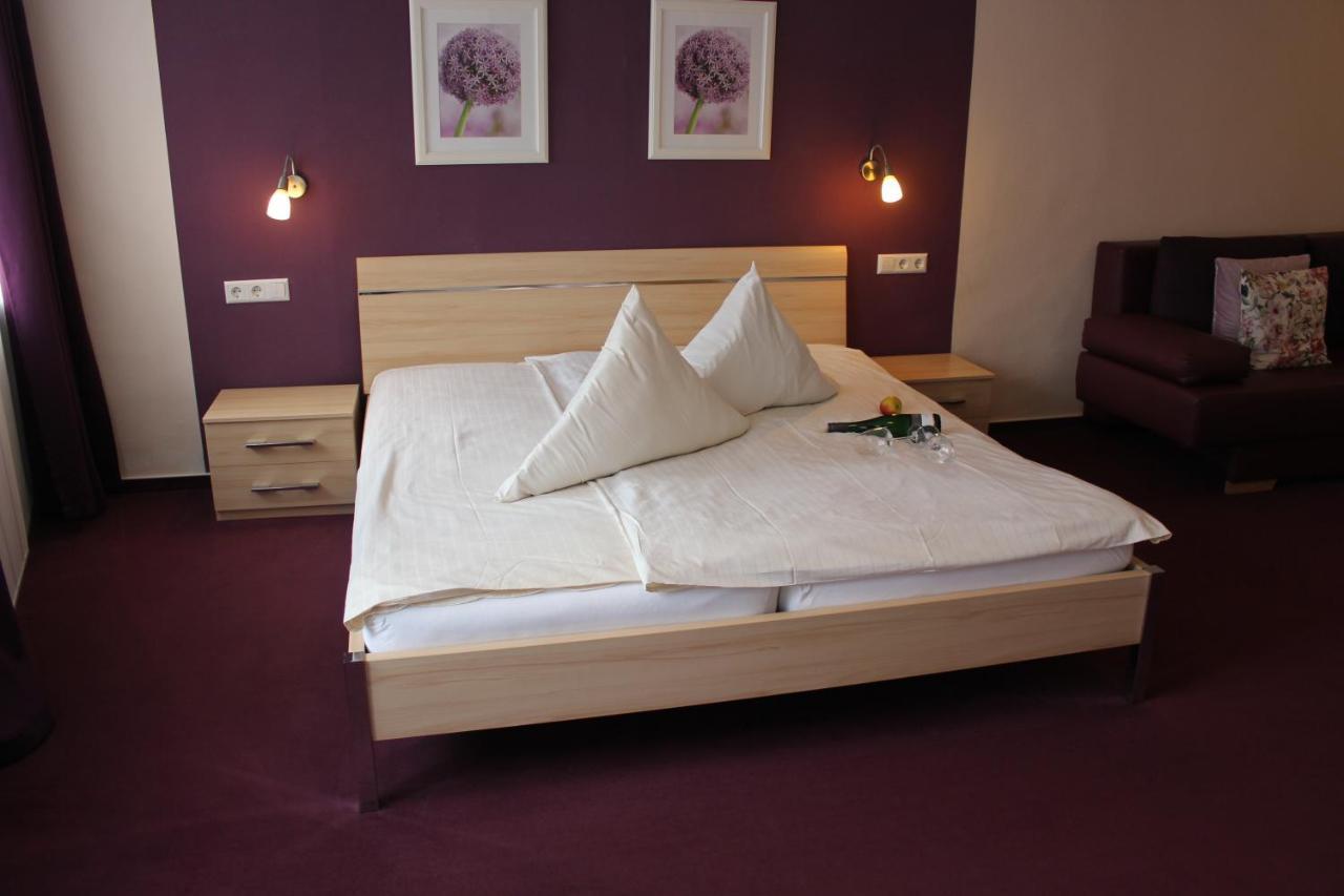 Weinstube Bycastors Guest house Treis-Karden